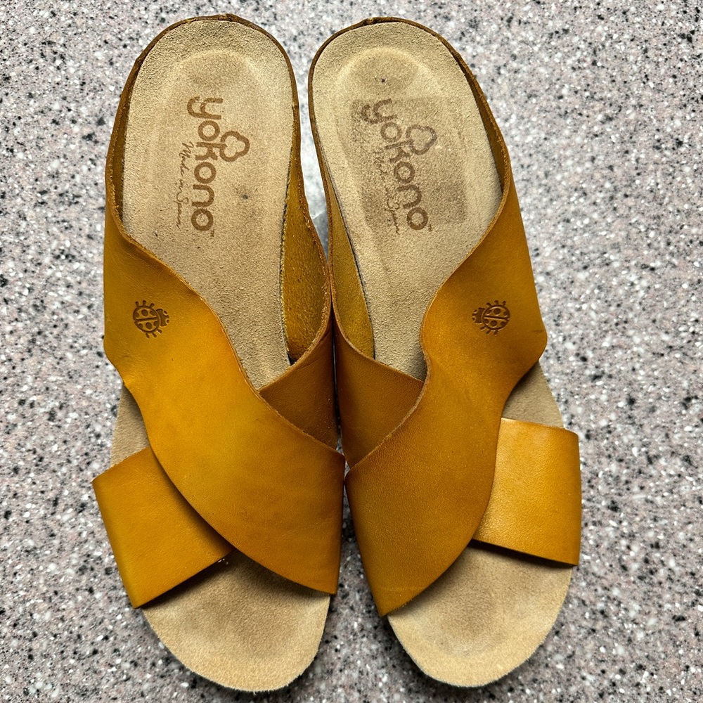 Yokono sandals